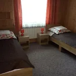 Nad Lasem بوكافينا تترايسكا